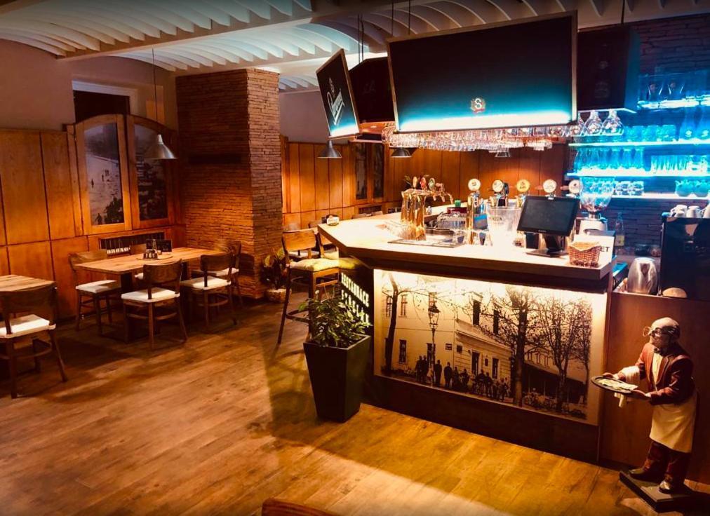 Apartmany Luxor Česká Lípa Bagian luar foto